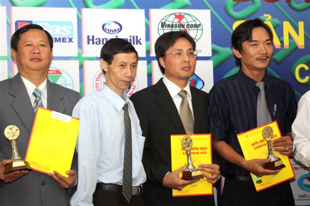 PV GAS nhận Cúp Sản phẩm thương hiệu Việt hội nhập WTO