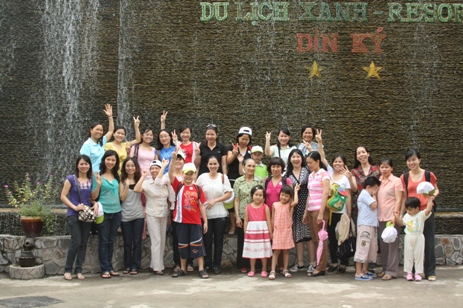 Tưng bừng không khí ngày 8-3 Tưng bừng không khí ngày 8-3