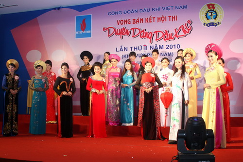 Vòng Bán kết Hội thi “Duyên dáng Dầu khí” lần thứ II:Hoành tráng, chất lượng và tươi vui Vòng Bán kết Hội thi “Duyên dáng Dầu khí” lần thứ II:Hoành tráng, chất lượng và tươi vui