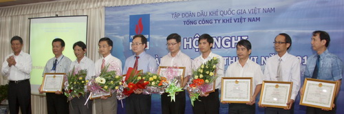 Hội nghị An toàn Tổng Công ty Khí Việt Nam lần thứ VI – 2010 với Thông điệp ‘’Suy nghĩ và hành động an toàn để trở về nhà an toàn với người thân của chúng ta” Hội nghị An toàn Tổng Công ty Khí Việt Nam lần thứ VI – 2010 với Thông điệp ‘’Suy nghĩ và hành động an toàn để trở về nhà an toàn với người thân của chúng ta”