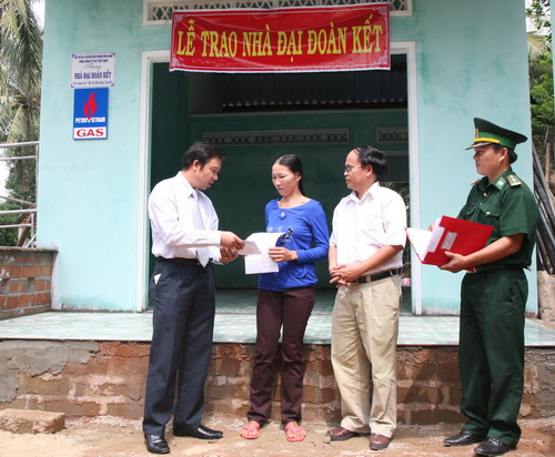 PV GAS trao nhà Đại đoàn kết cho gia đình chính sách tại Bình Định