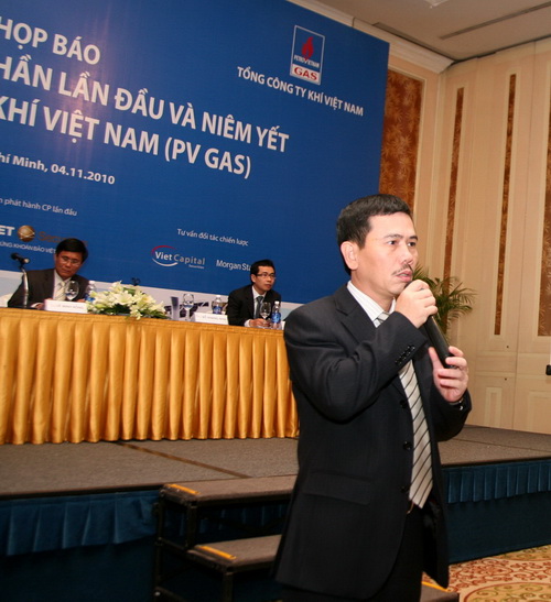 Họp báo “Công bố bán cổ phiếu lần đầu ra công chúng và niêm yết cổ phiếu tại sở GDCK TP.HCM”