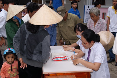 KCM phối hợp khám chữa bệnh từ thiện