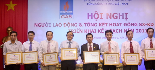 PV GAS tổ chức hội nghị người lao động và tổng kết hoạt động SXKD năm 2010, triển khai kế hoạch năm 2011