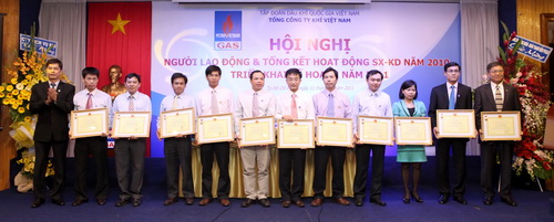 PV GAS tổ chức hội nghị người lao động và tổng kết hoạt động SXKD năm 2010, triển khai kế hoạch năm 2011