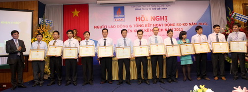 PV GAS tổ chức hội nghị người lao động và tổng kết hoạt động SXKD năm 2010, triển khai kế hoạch năm 2011