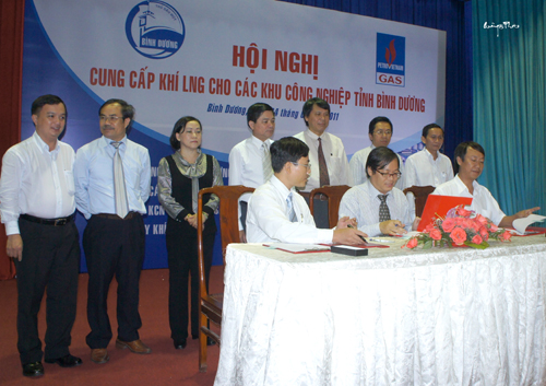Hội nghị “Cung cấp khí LNG cho các khu công nghiệp tỉnh Bình Dương”