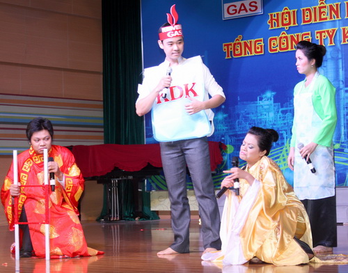 Hội diễn Nghệ thuật Quần chúng Tổng công ty Khí Việt Nam lần thứ 3 – 2011: Những dòng chảy nghệ thuật từ trái tim người lao động Hội diễn Nghệ thuật Quần chúng Tổng công ty Khí Việt Nam lần thứ 3 – 2011: Những dòng chảy nghệ thuật từ trái tim người lao động