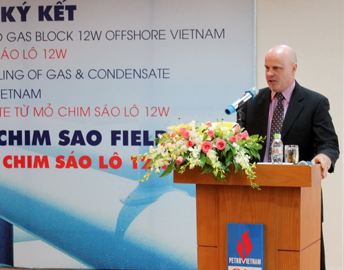 The signing ceremony of agreement on associated gas gathering of Chim Sao field, block 12W