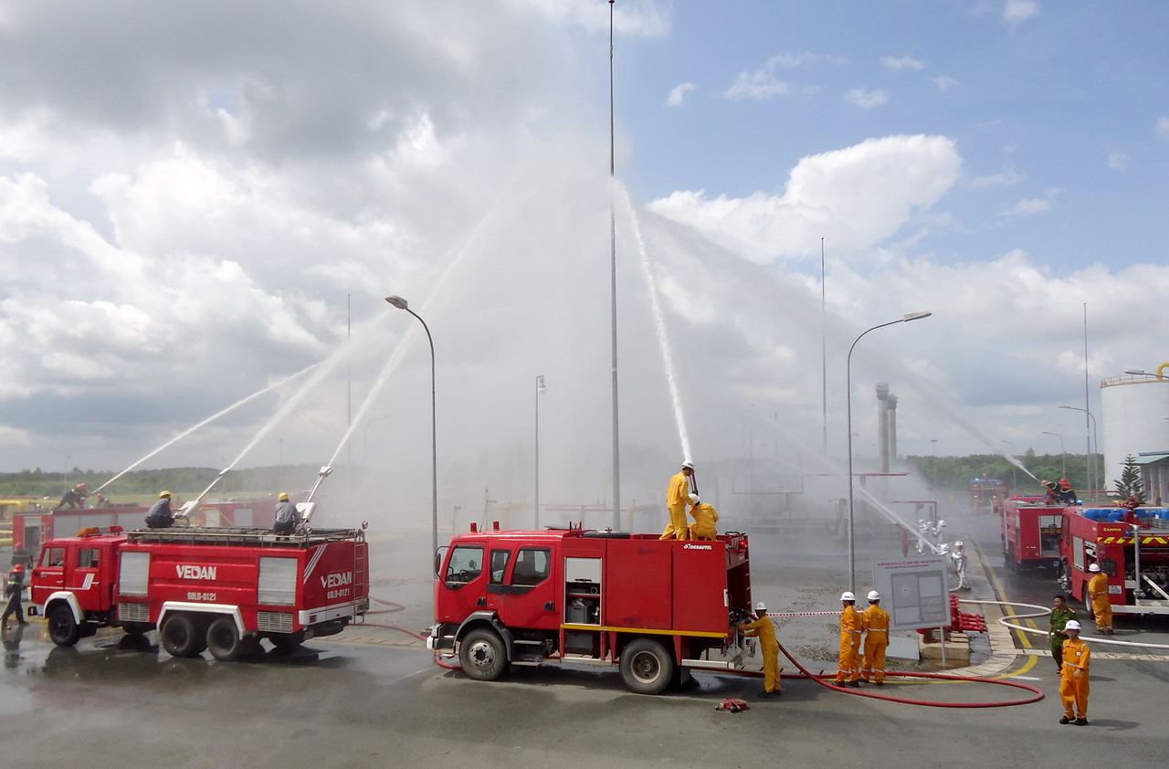 Diễn tập phương án PCCC phối hợp nhiều lực lượng Diễn tập phương án PCCC phối hợp nhiều lực lượng