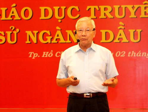Lớp giới thiệu “Lịch sử ngành Dầu khí Việt Nam”