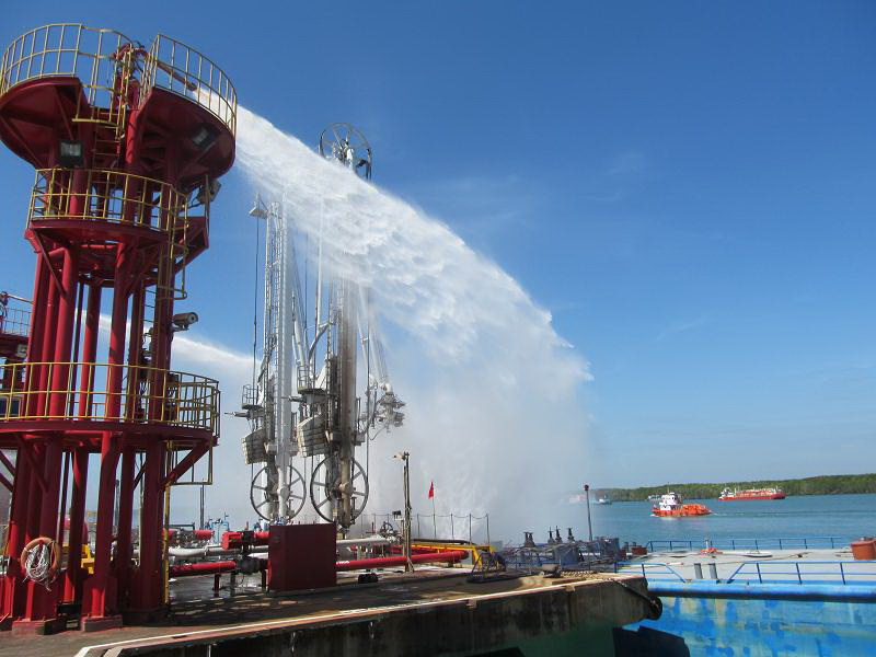 Công ty Chế biến khí Vũng Tàu thực tập phương án ứng cứu sự cố tràn đổ sản phẩm và cháy kho cảng PV Gas Vũng Tàu năm 2012