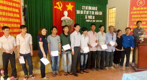 KĐN chia sẻ niềm vui xuân