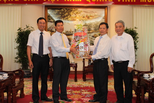 PV GAS social security activitives during Tet 2013 - The year of snake PV GAS social security activitives during Tet 2013 - The year of snake