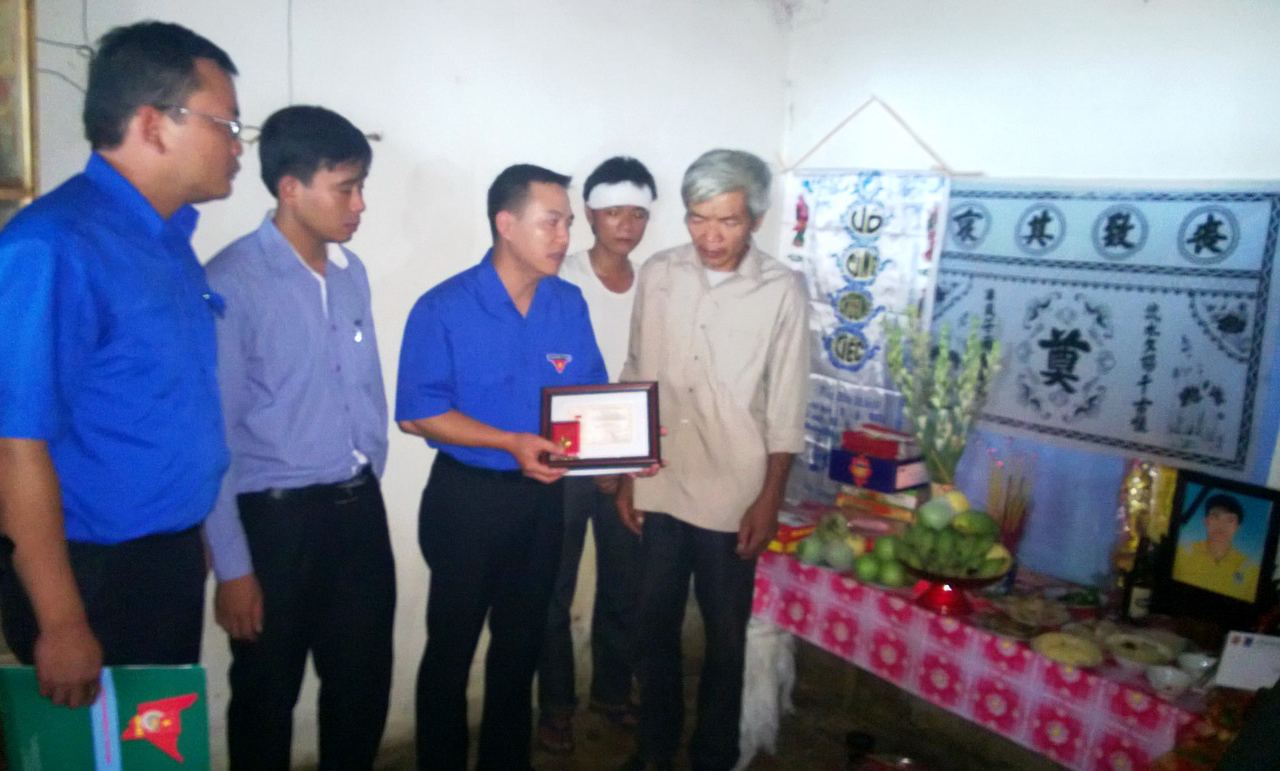 Truy tặng anh Trần Hữu Hiệp danh hiệu