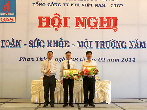 Tổng Công ty Khí Việt Nam tổng kết chuyên đề công tác An toàn – Sức khỏe – Môi trường năm 2013 Tổng Công ty Khí Việt Nam tổng kết chuyên đề công tác An toàn – Sức khỏe – Môi trường năm 2013