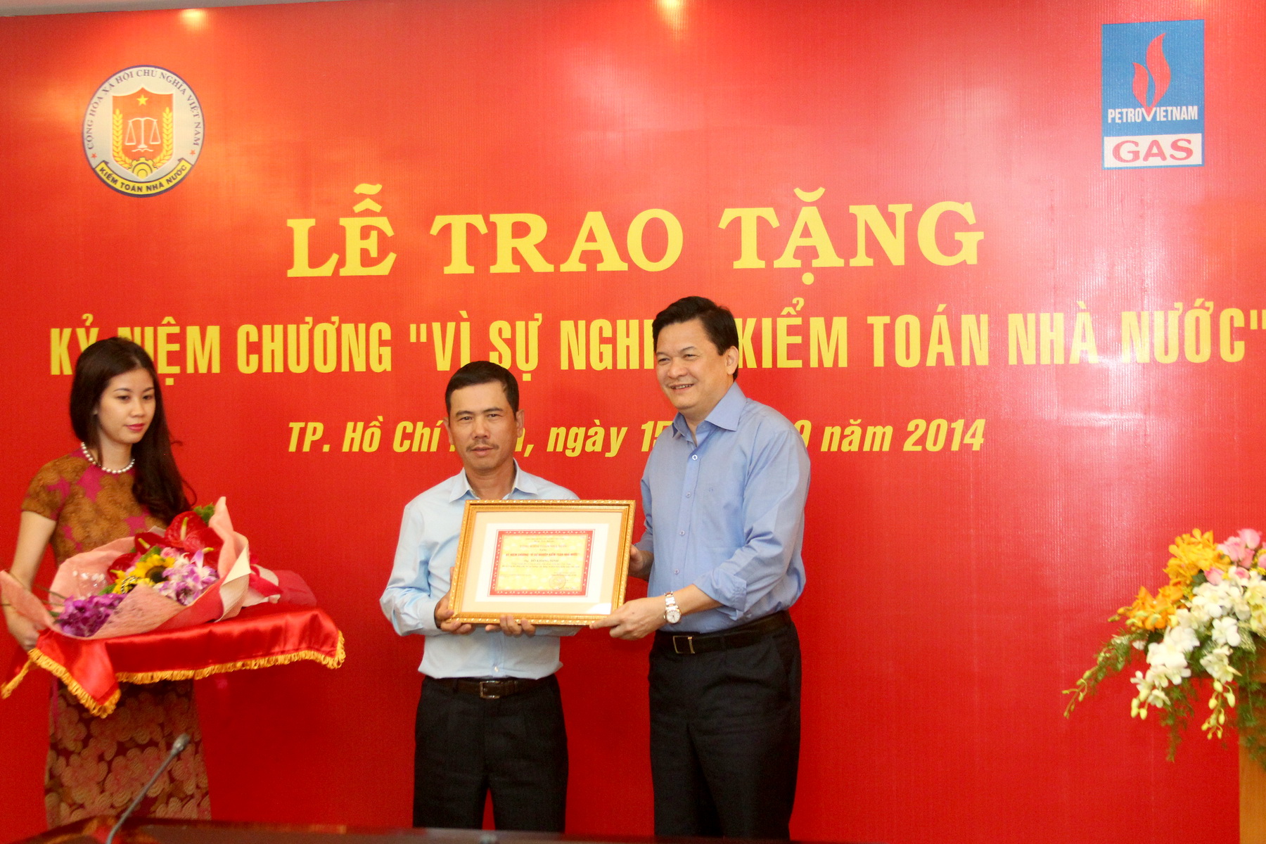 Trao tặng Kỷ niệm chương “Vì sự nghiệp Kiểm Toán nhà nước”
