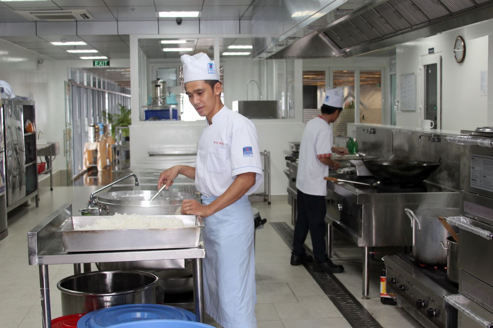 Hoàn thành và đưa vào sử dụng công trình “Sửa chữa nâng cấp khu vực bếp và trần nhà ăn tầng 3, tòa nhà PV GAS”