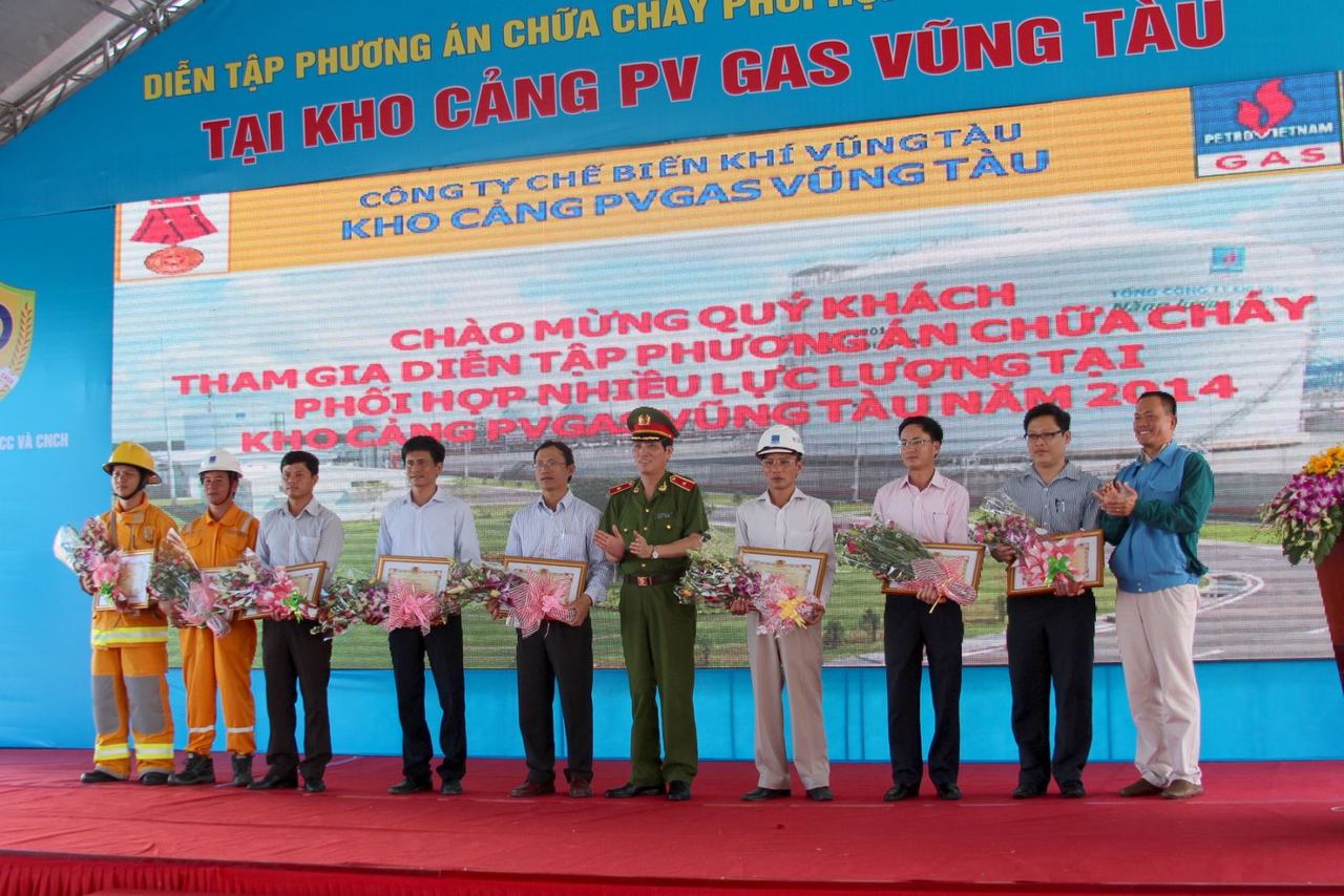 Diễn tập phương án chữa cháy tại Kho cảng PV Gas Vũng Tàu