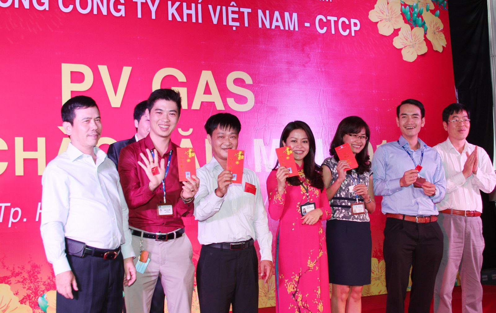 PV GAS đón chào năm làm việc mới sau dịp Tết cổ truyền PV GAS đón chào năm làm việc mới sau dịp Tết cổ truyền