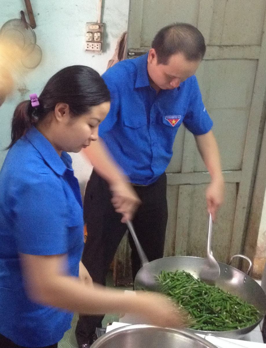 Đoàn Thanh niên Chi đoàn CNG Việt Nam với “Bếp ăn Tình thương” ấm áp yêu thương Đoàn Thanh niên Chi đoàn CNG Việt Nam với “Bếp ăn Tình thương” ấm áp yêu thương