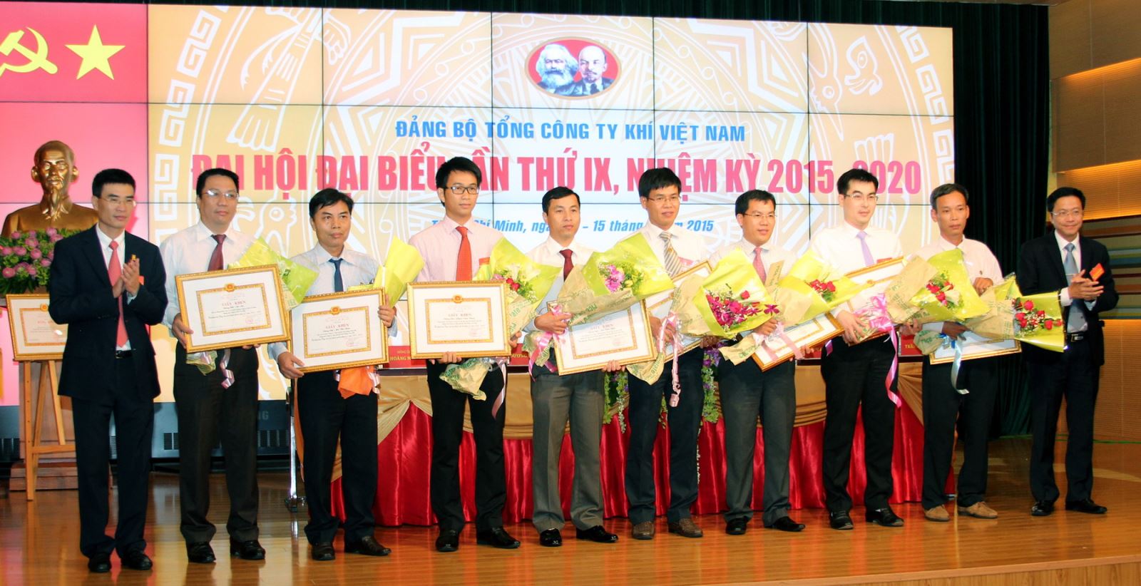 Đại hội đại biểu Đảng bộ Tổng Công ty Khí Việt Nam lần thứ IX (nhiệm kì 2015- 2020) Đại hội đại biểu Đảng bộ Tổng Công ty Khí Việt Nam lần thứ IX (nhiệm kì 2015- 2020)