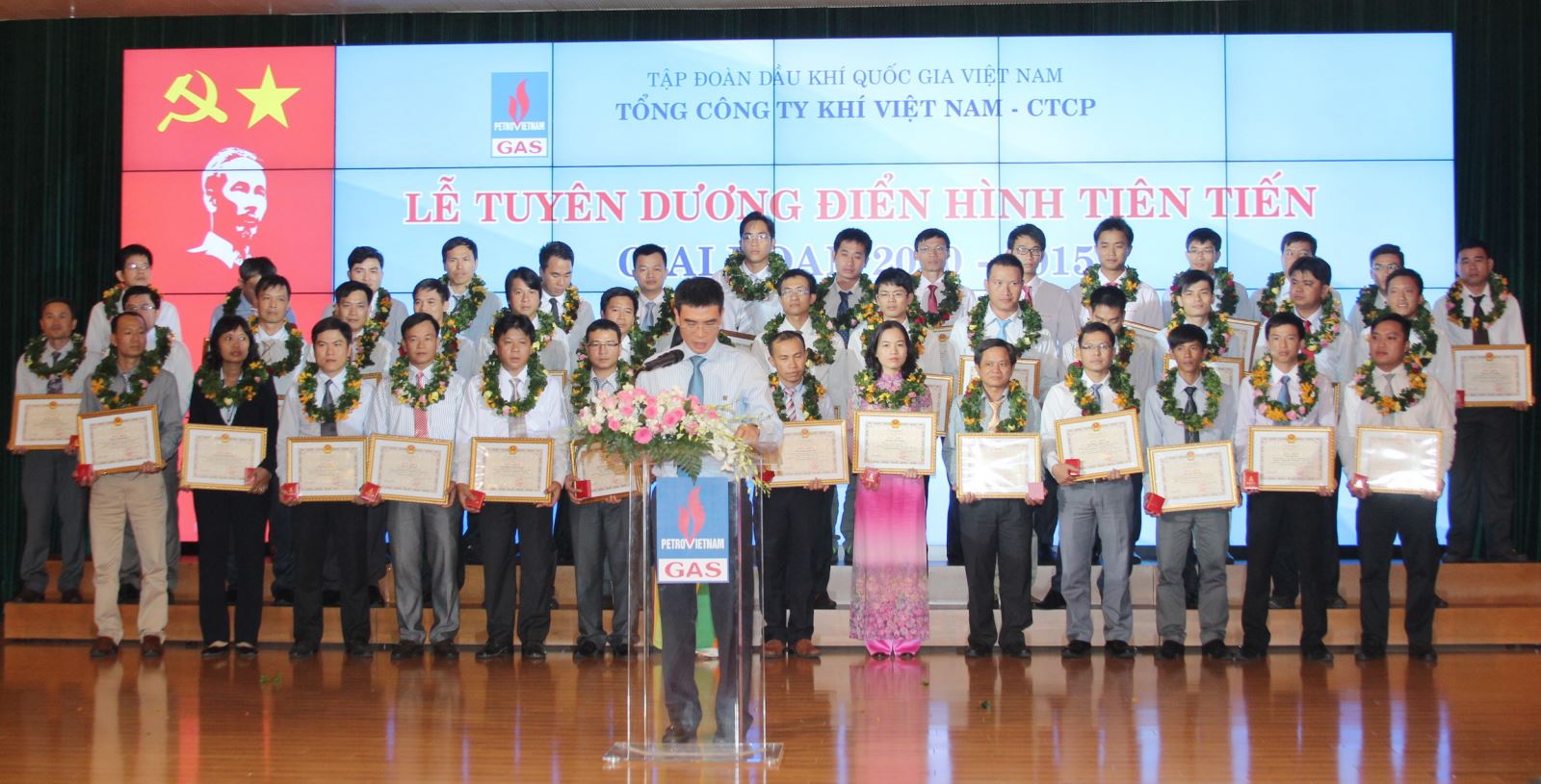 Tổng Giám đốc PV Gas phát động phong trào thi đua giai đoạn 2015-2020 Tổng Giám đốc PV Gas phát động phong trào thi đua giai đoạn 2015-2020