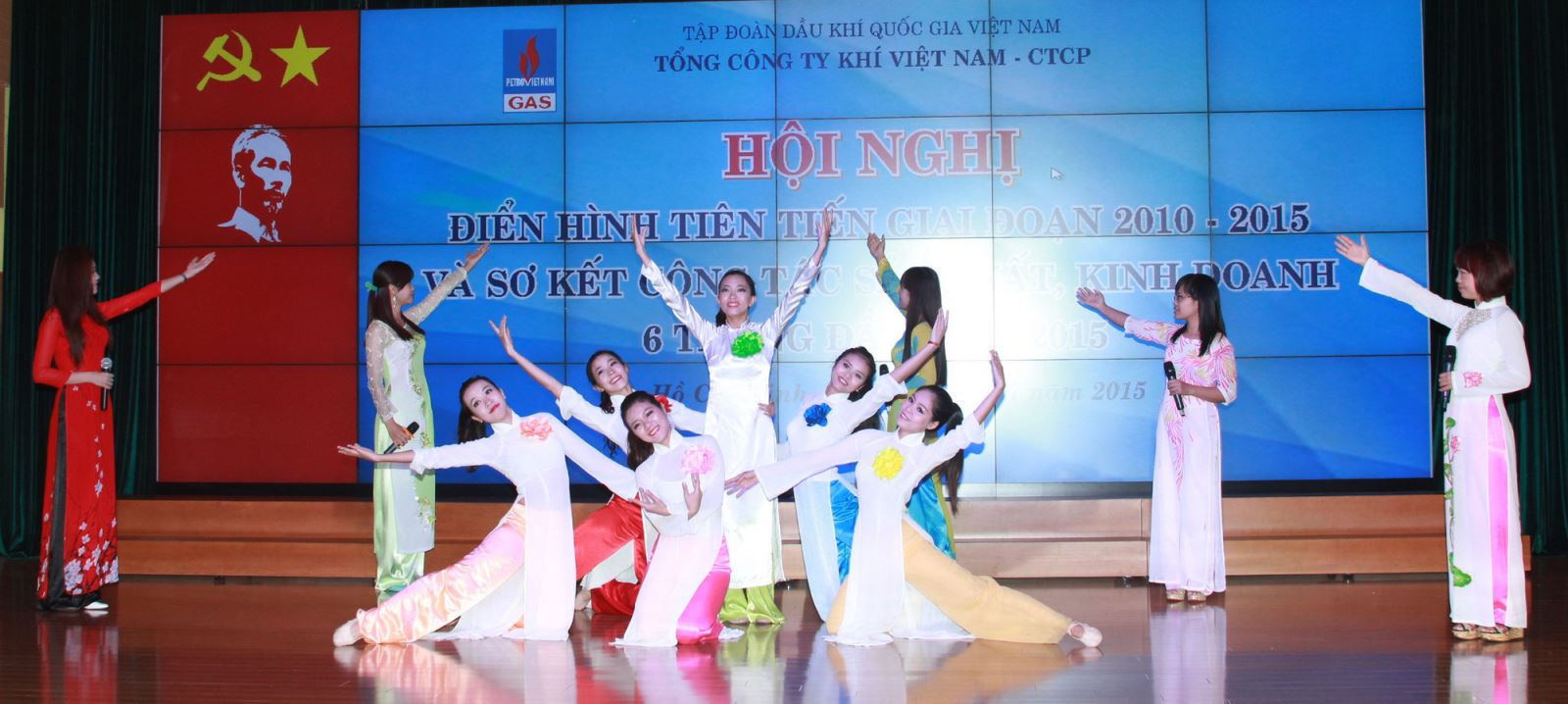 PV GAS tổ chức Hội nghị Điển hình Tiên tiến giai đoạn 2010 - 2015 PV GAS tổ chức Hội nghị Điển hình Tiên tiến giai đoạn 2010 - 2015