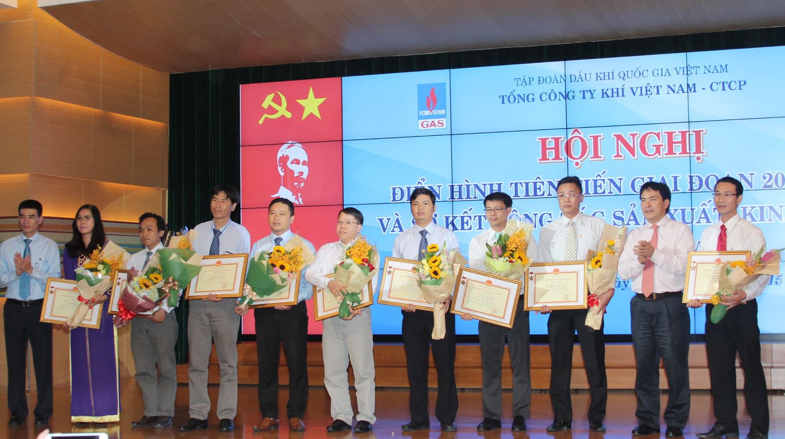 PV GAS tổ chức Hội nghị Điển hình Tiên tiến giai đoạn 2010 - 2015 PV GAS tổ chức Hội nghị Điển hình Tiên tiến giai đoạn 2010 - 2015