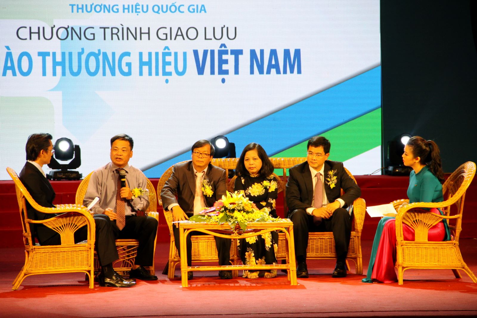 PV GAS tích cực tham gia các hoạt động của Chương trình “Thương hiệu Quốc gia Việt Nam” PV GAS tích cực tham gia các hoạt động của Chương trình “Thương hiệu Quốc gia Việt Nam”