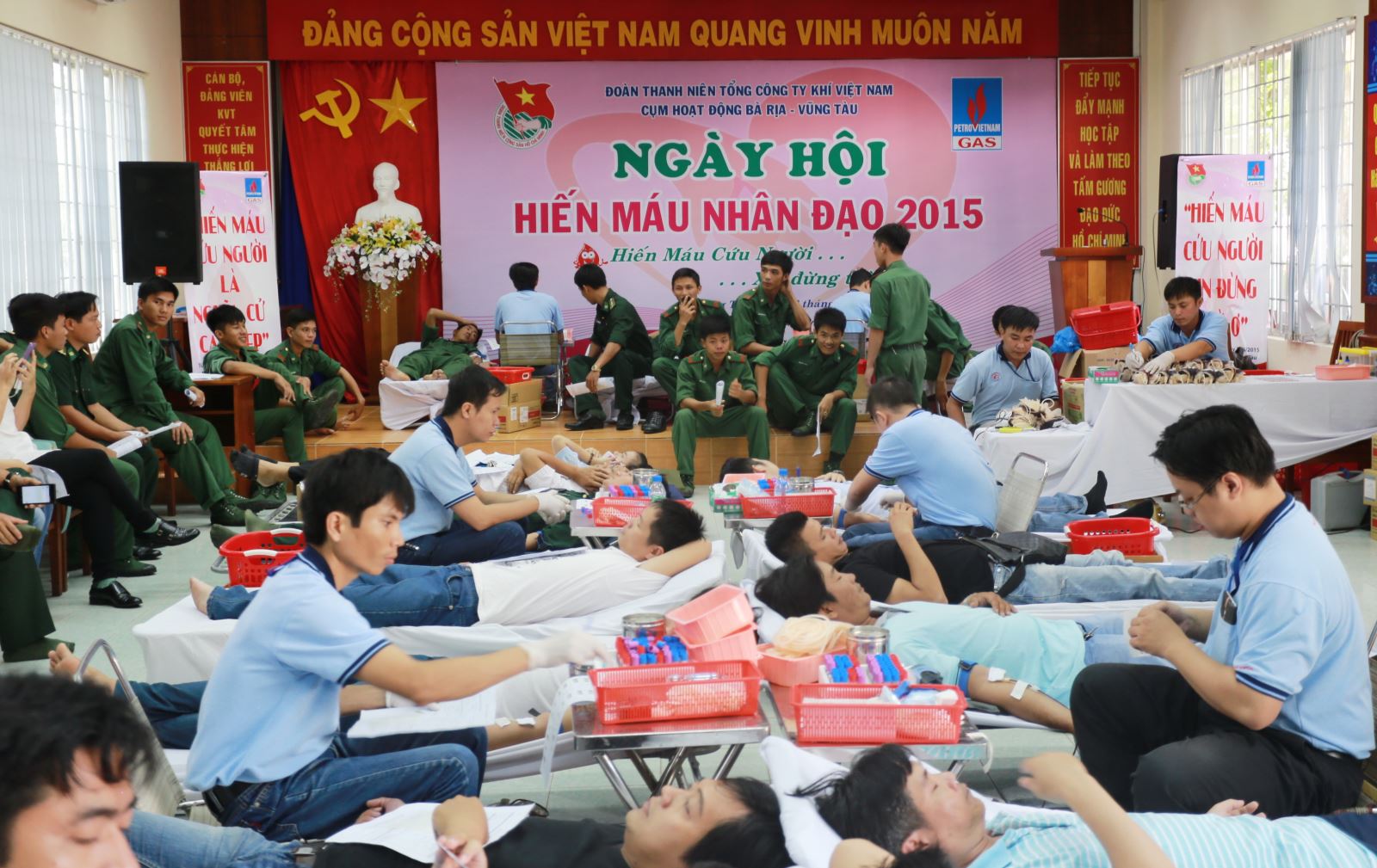 Đoàn thanh niên PV Gas tổ chức chương trình Hiến máu nhân đạo năm 2015 Đoàn thanh niên PV Gas tổ chức chương trình Hiến máu nhân đạo năm 2015