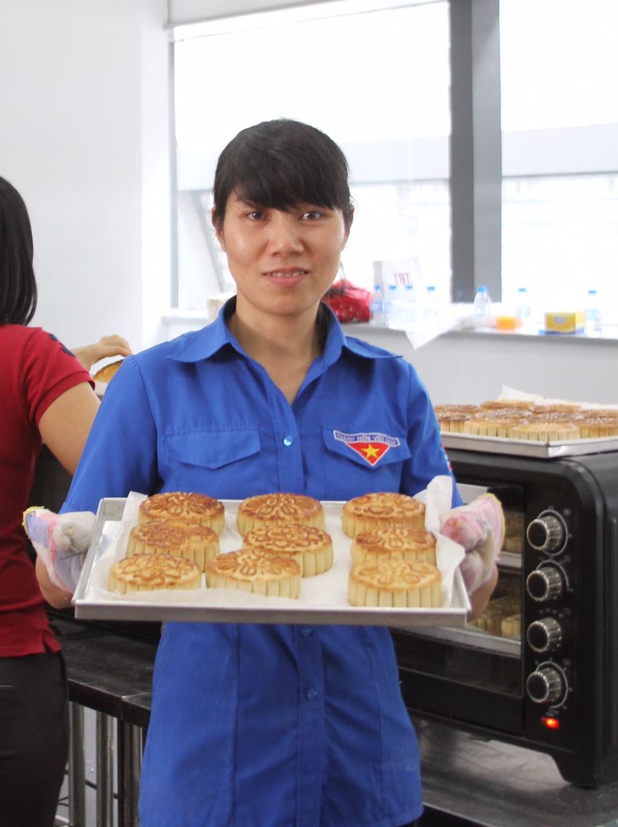 Những công sức âm thầm vì Chương trình tặng bánh Trung thu và “ Đêm hội Trăng Rằm PV GAS 2015” Những công sức âm thầm vì Chương trình tặng bánh Trung thu và “ Đêm hội Trăng Rằm PV GAS 2015”