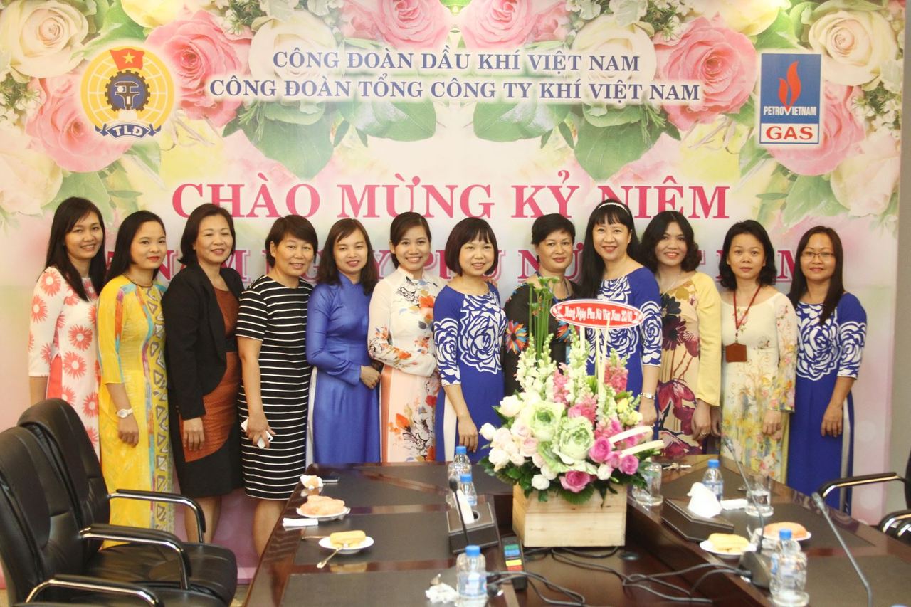 PV GAS chào mừng ngày Phụ nữ Việt Nam 20/10/2015