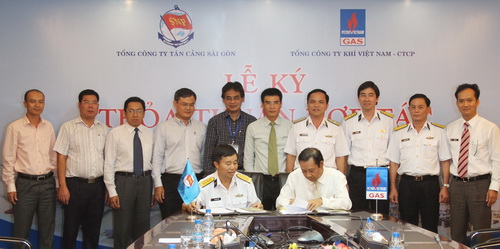 PV GAS ký hợp tác với Tổng Công ty Tân Cảng Sài Gòn