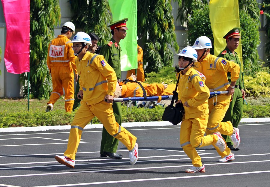 PV GAS tổ chức Hội thi an toàn phòng cháy chữa cháy 2015