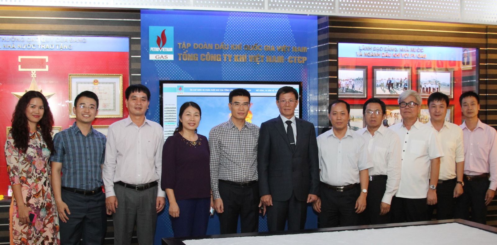 Trung tướng Phan Văn Vĩnh – Tổng Cục Trưởng Tổng cục Cảnh sát đến thăm và làm việc tại PV GAS