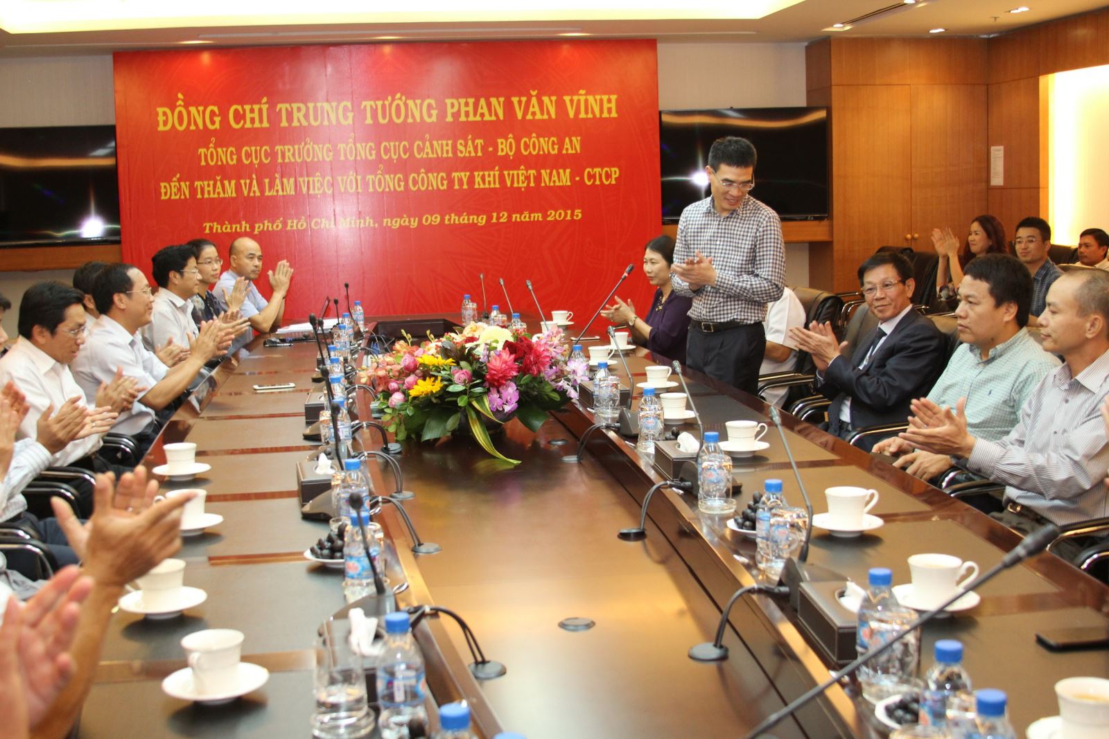 Trung tướng Phan Văn Vĩnh – Tổng Cục Trưởng Tổng cục Cảnh sát đến thăm và làm việc tại PV GAS