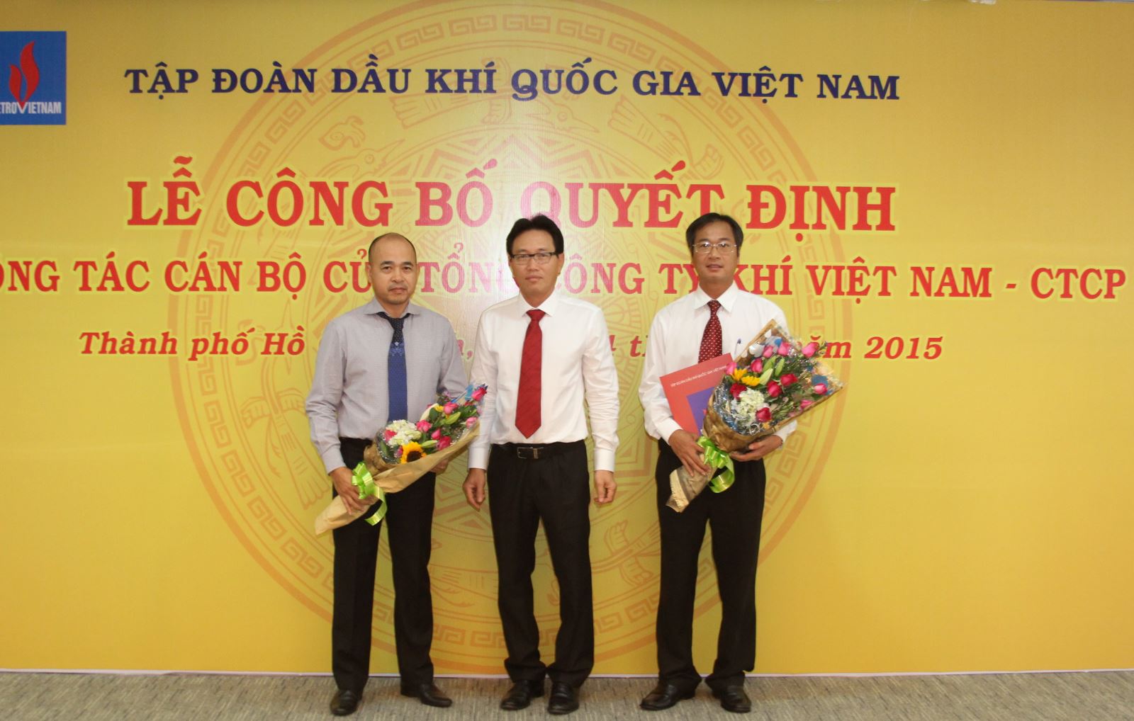PVN công bố các quyết định về công tác cán bộ của PV GAS PVN công bố các quyết định về công tác cán bộ của PV GAS