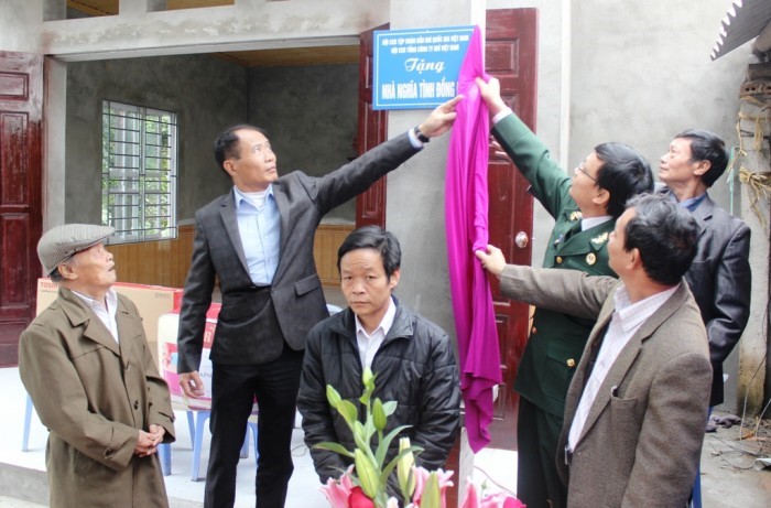Hội CCB PV GAS tham gia xây nhà
