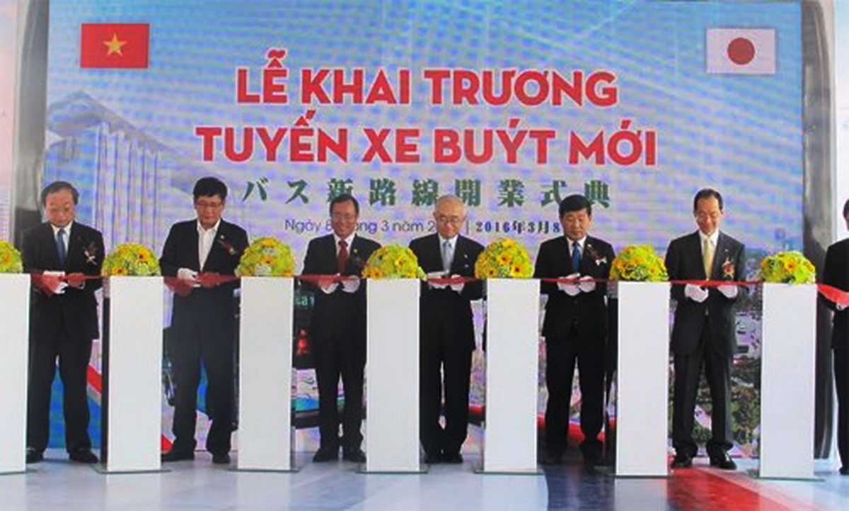Bình Dương khai trương 5 tuyến xe buýt phong cách Nhật Bản Bình Dương khai trương 5 tuyến xe buýt phong cách Nhật Bản
