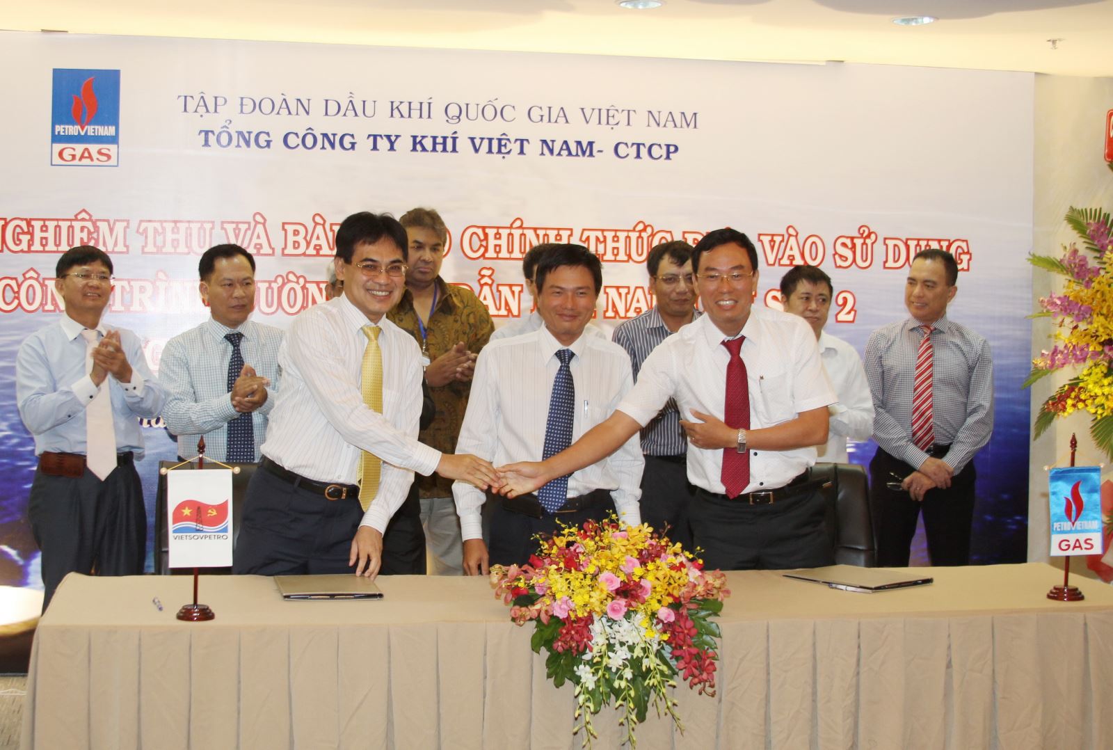 Lễ nghiệm thu và bàn giao đưa vào sử dụng dự án Nam Côn Sơn 2 giai đoạn 1 phương án BYPASS Lễ nghiệm thu và bàn giao đưa vào sử dụng dự án Nam Côn Sơn 2 giai đoạn 1 phương án BYPASS