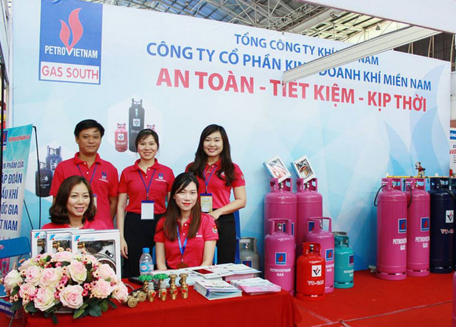 PV GAS South tham gia Hội chợ triển lãm tôn vinh hàng Việt và phát động phong trào sử dụng sản phẩm gas của ngành Dầu khí