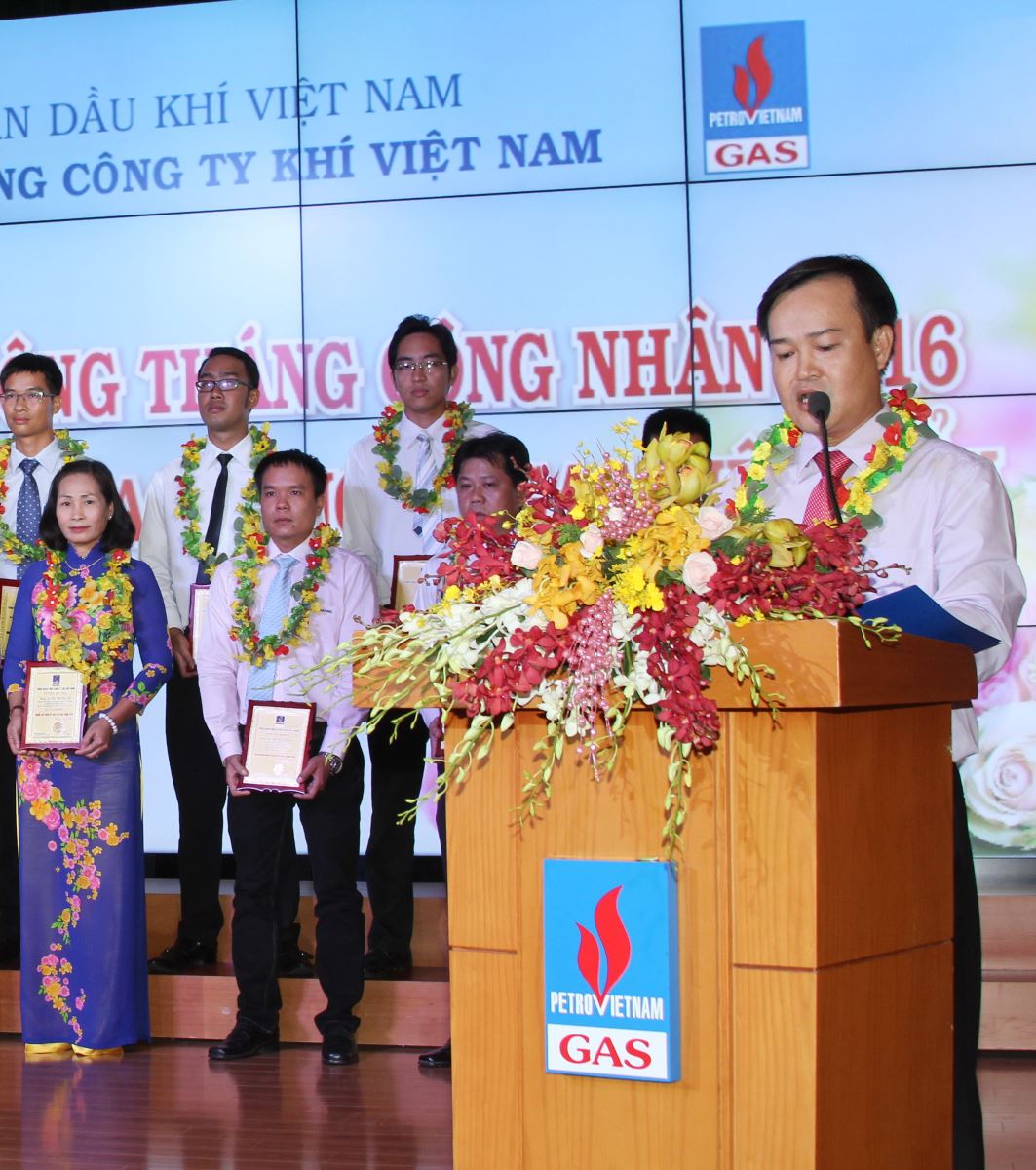 Tôn vinh người lao động - Trân trọng tinh thần phấn đấu của tập thể PV GAS Tôn vinh người lao động - Trân trọng tinh thần phấn đấu của tập thể PV GAS