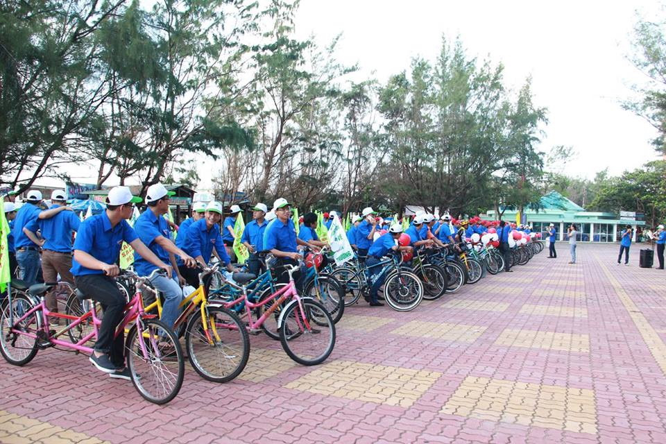 Chương trình đạp xe cổ động và dọn dẹp bãi biển của Đoàn cơ sở CNG Việt Nam Chương trình đạp xe cổ động và dọn dẹp bãi biển của Đoàn cơ sở CNG Việt Nam