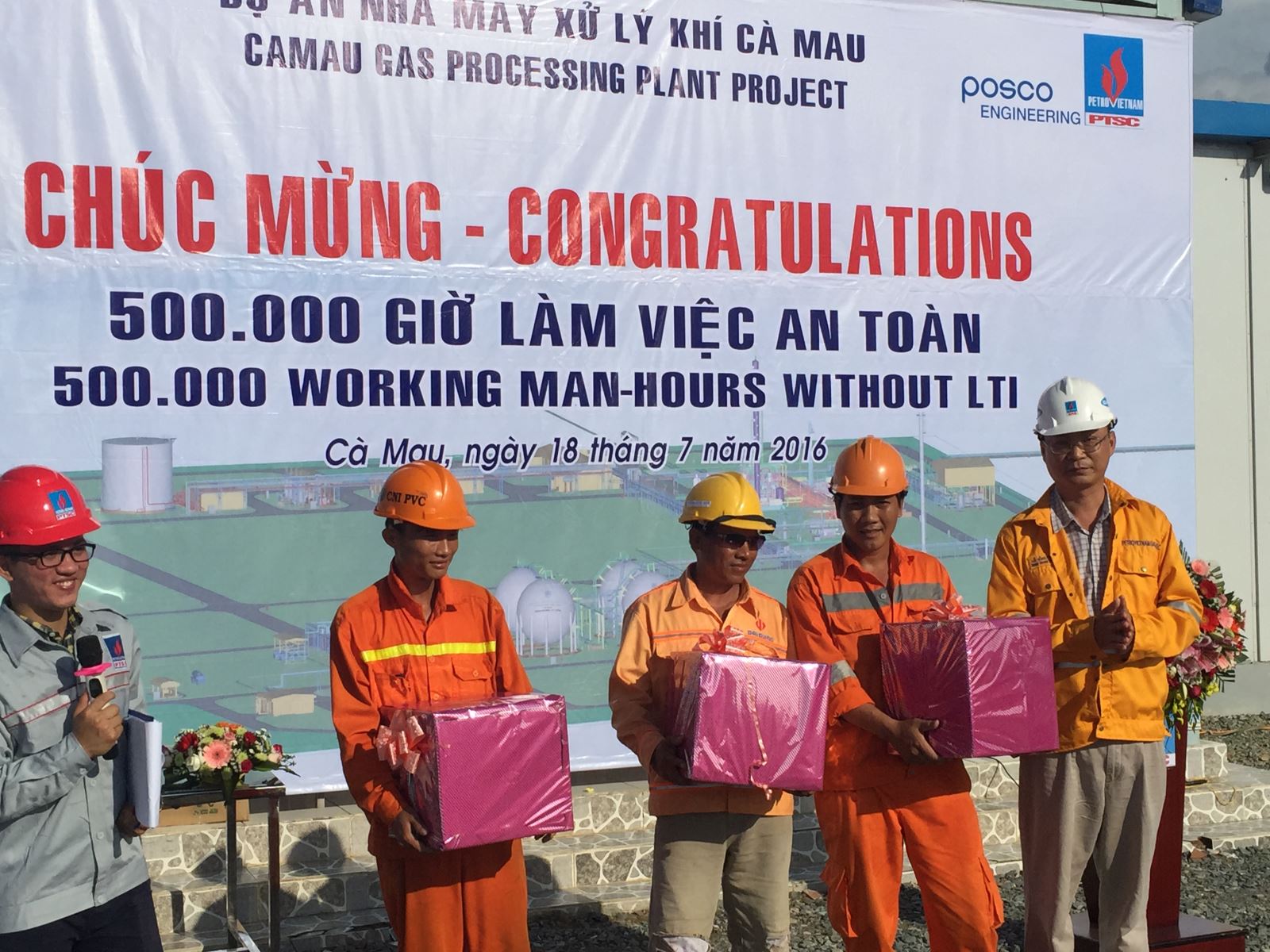 Dự án đầu tư xây dựng công trình Nhà máy xử lý Khí Cà Mau đạt mốc 500 nghìn giờ an toàn Dự án đầu tư xây dựng công trình Nhà máy xử lý Khí Cà Mau đạt mốc 500 nghìn giờ an toàn