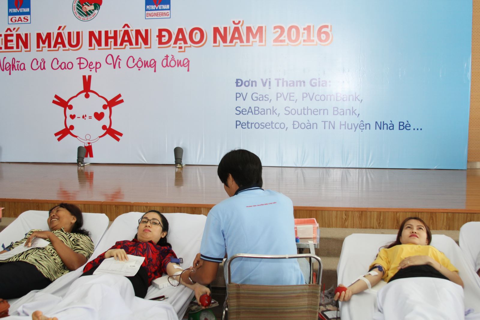 Đoàn thanh niên PV Gas tổ chức chương trình hiến máu nhân đạo năm 2016 Đoàn thanh niên PV Gas tổ chức chương trình hiến máu nhân đạo năm 2016