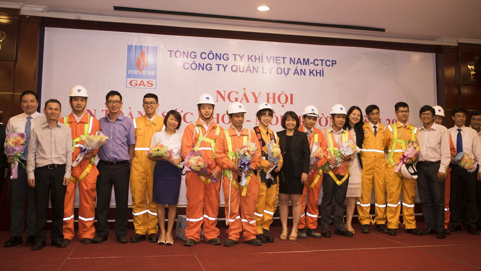 Các đơn vị trực thuộc PV GAS tổ chức chương trình PCCC (Bài 2) Các đơn vị trực thuộc PV GAS tổ chức chương trình PCCC (Bài 2)