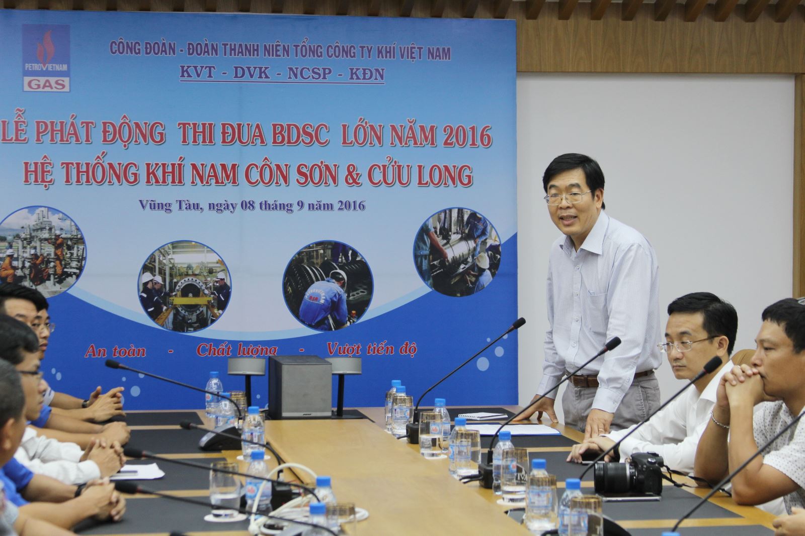 Phát động thi đua chào mừng 26 năm thành lập PV GAS