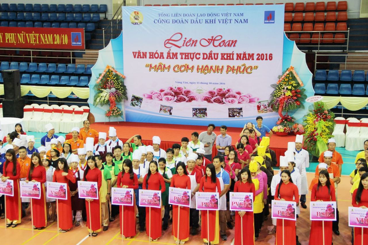 "Mâm cơm thắp lửa yêu thương" của PV Gas chào 20/10 "Mâm cơm thắp lửa yêu thương" của PV Gas chào 20/10