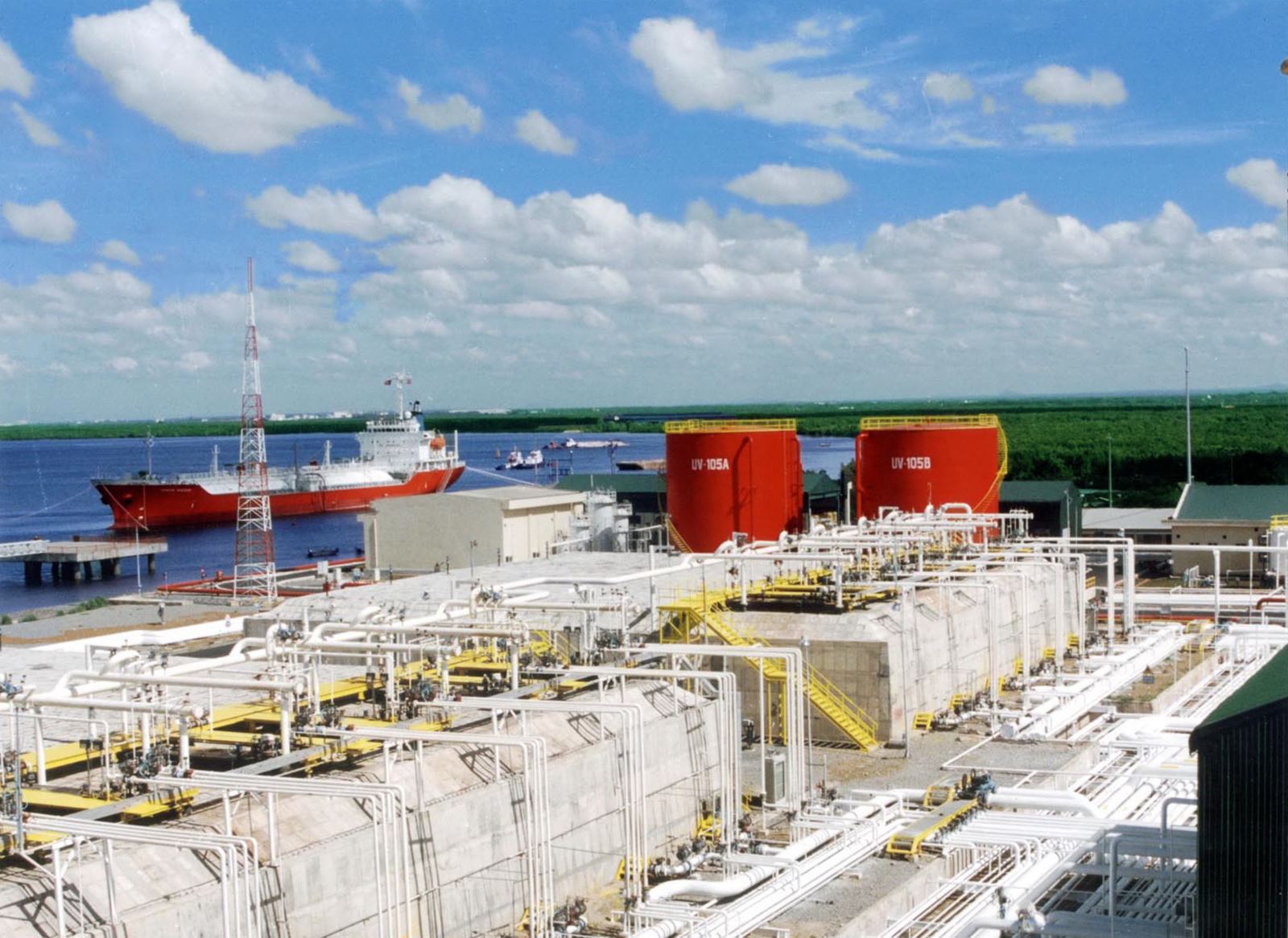 PVN dẫn đầu, PV GAS đứng thứ 3 trong Top 10 các doanh nghiệp nộp thuế lớn nhất Việt Nam năm 2016 PVN dẫn đầu, PV GAS đứng thứ 3 trong Top 10 các doanh nghiệp nộp thuế lớn nhất Việt Nam năm 2016